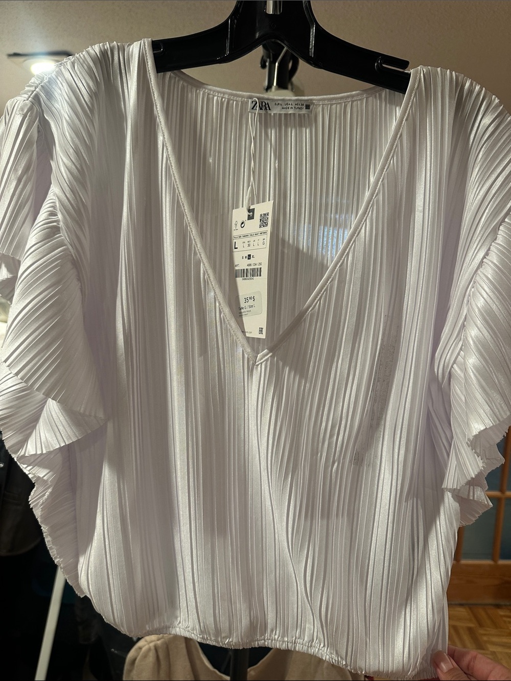 Zara White Pleated V-Neck Flutter Sleeve Blouse